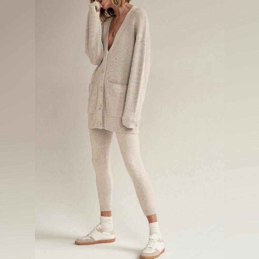 Zara Women's Elegant Beige Knit Cardigan Sweater S